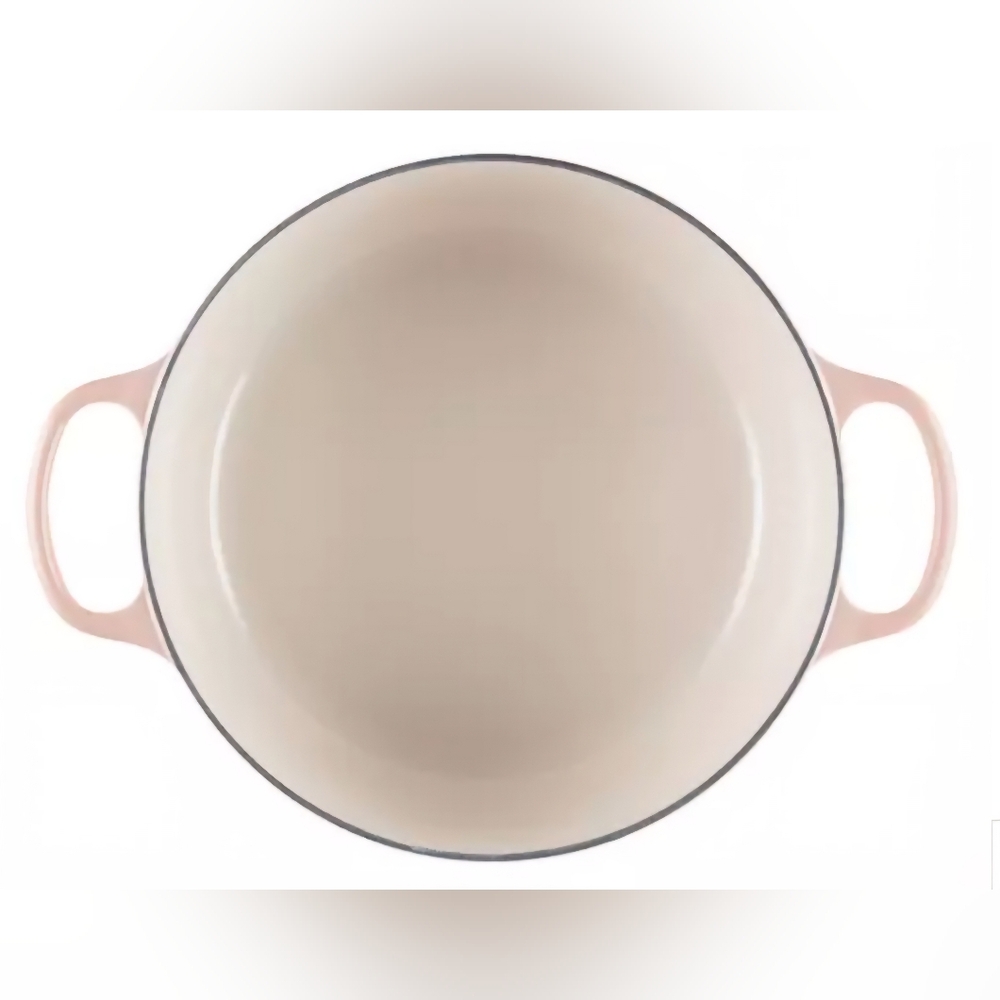Le Creuset Signature Round Dutch Oven, 7.25 qt., Color Pêche, Retail $479.95 USD - Picture 6 of 16